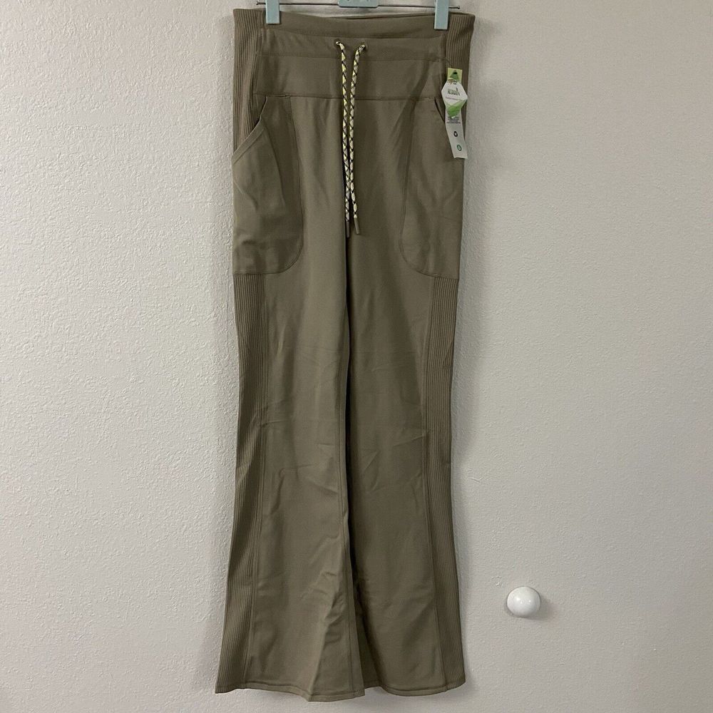 Mono B Women's Taupe Flared Hiking Leggings Size Large NWT Athleisure Stretch